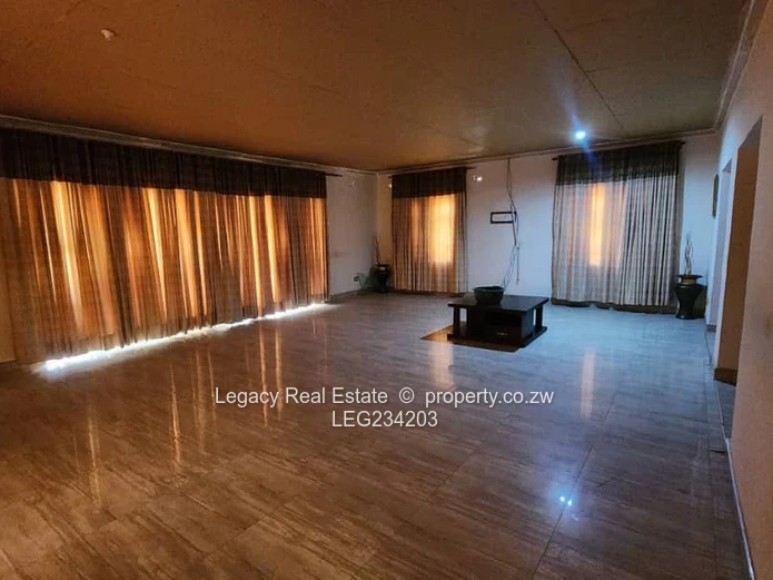 Norton Galloway Spacious Property on 3,420sqm