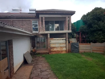 10 Bedroom Townhouse Complex