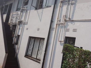 2 Bedroom Flat & Apartment