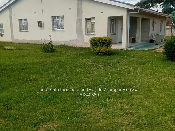 Hatfield house for sale (off airport road)