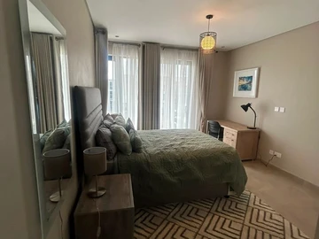 Flat & Apartment