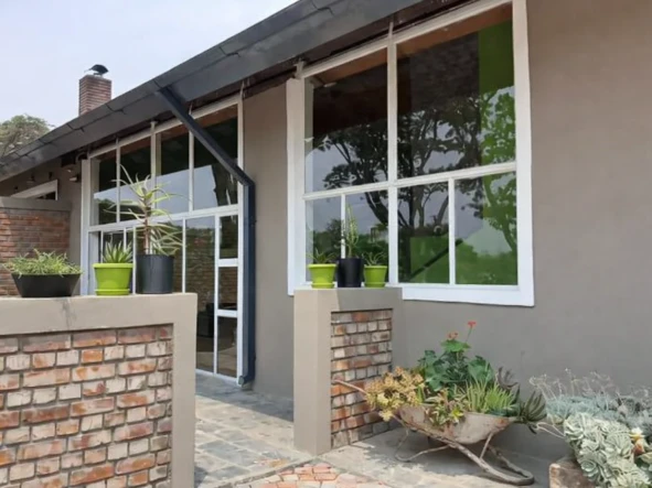 3 Bedroom Garden Flat