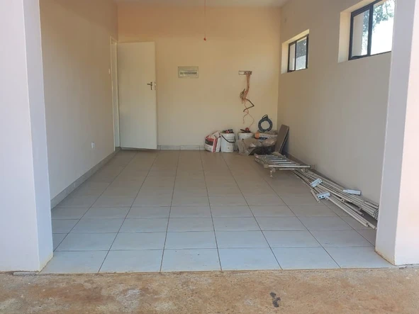 4 Bedroom Flat & Apartment