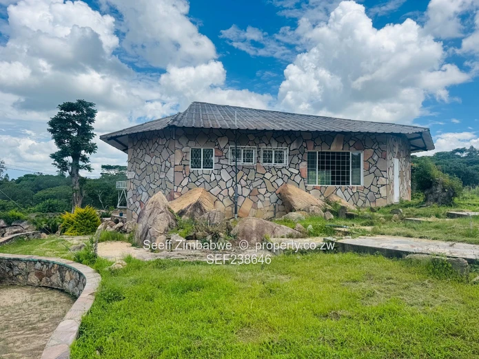 Charming Farm Retreat With Luxurious Touches