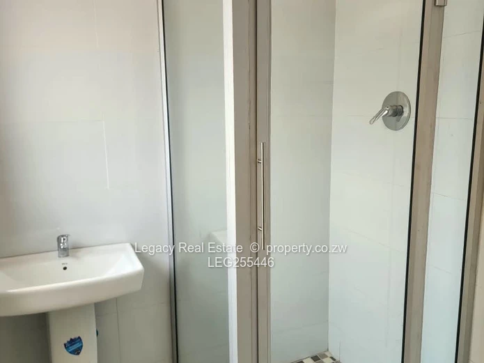 Chishawasha Cottage | Available 1 October
