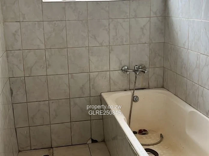 Refurbished 4-Bed House with Walled Yard in Marondera