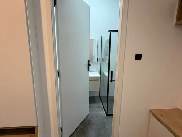 3 Bedroom Flat & Apartment