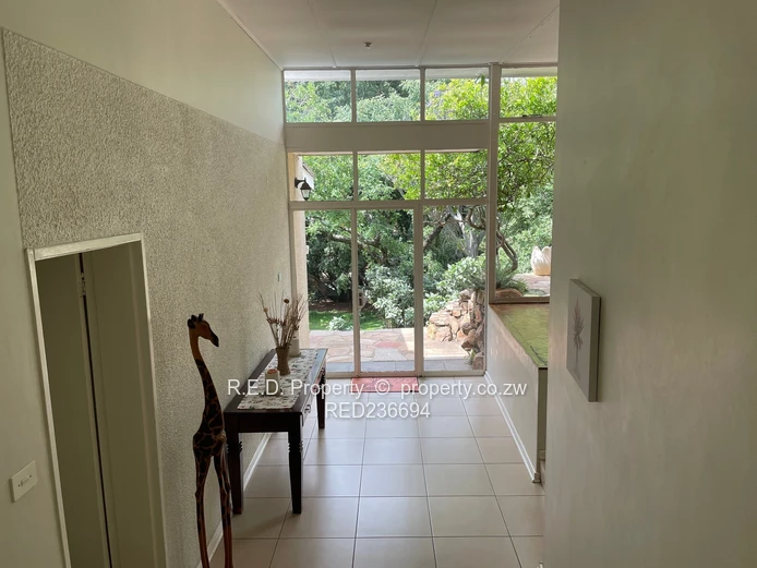 Character-filled Split-level Living In Burnside!