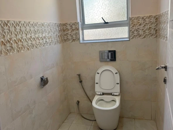 3 Bedroom Flat & Apartment