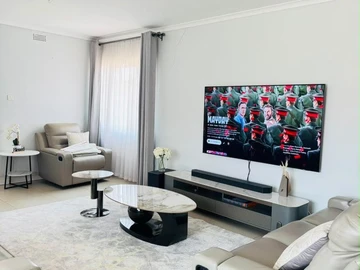 3 Bedroom Garden Flat