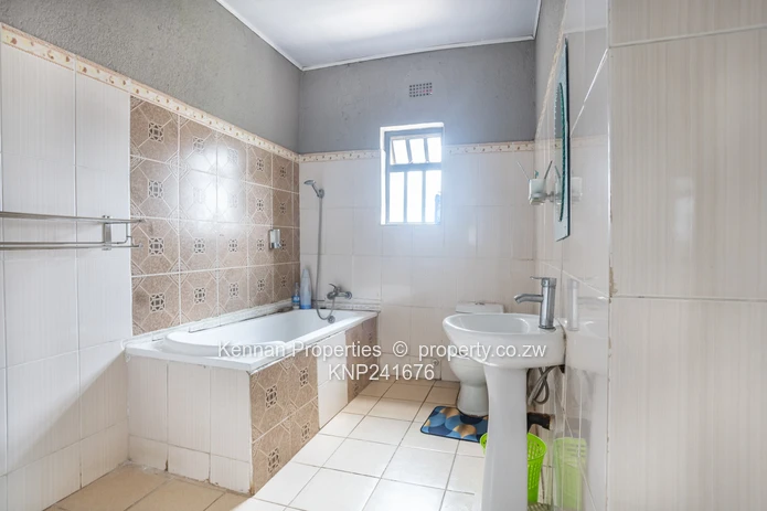 Double Storey Home In Brooke View