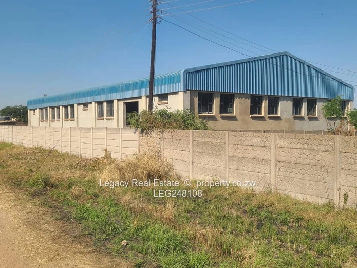 Commercial Warehouse With High Roof Clearance For Sale