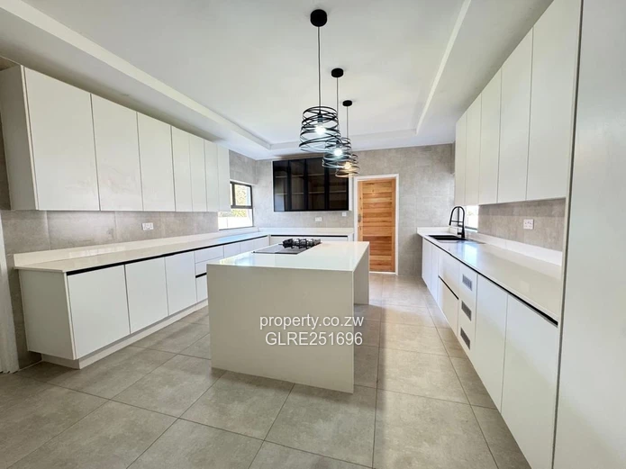 Modern 7-Bed Kambanji Home — 3-Car Garage & Borehole