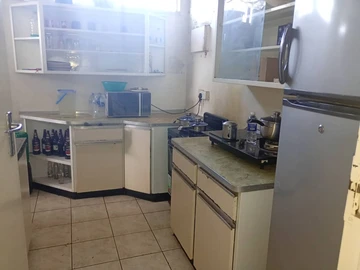 2 Bedroom Flat & Apartment