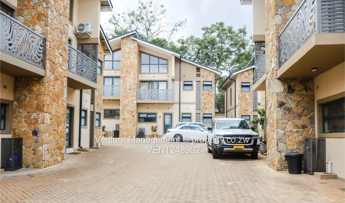 Newlands Townhouse To Let