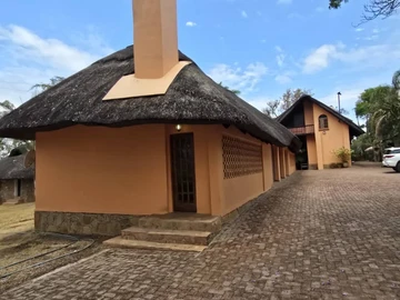 Farm & Agricultural Land