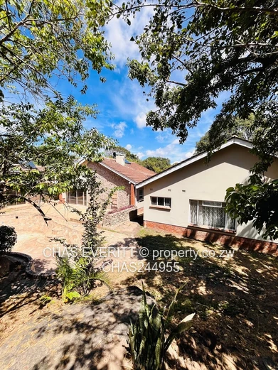 6 Bedroom House To Rent in Greendale