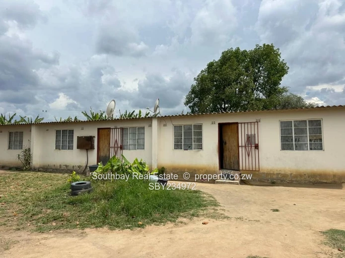 Unleash the Potential 3-Unit Investment  Opportunity