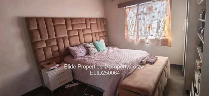 Well-kept 3-Bed Kuwadzana Home - Verandah & Walled