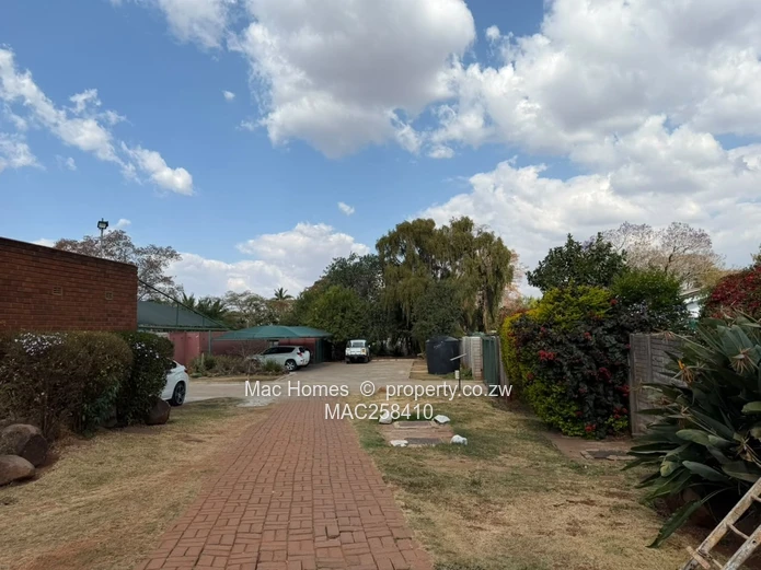 Garden flat for sale