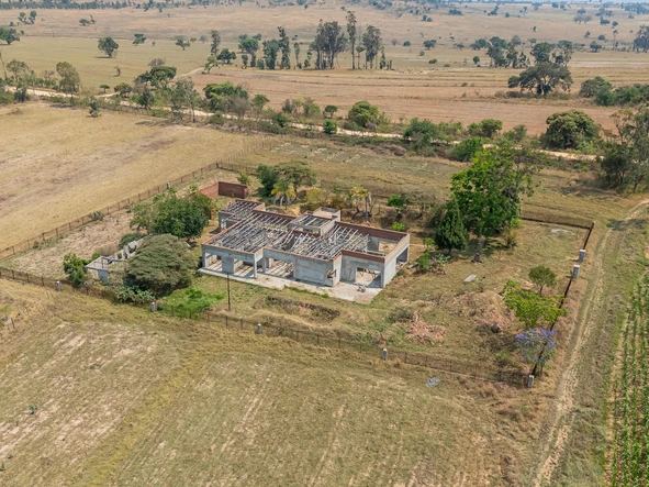 Farm & Agricultural Land