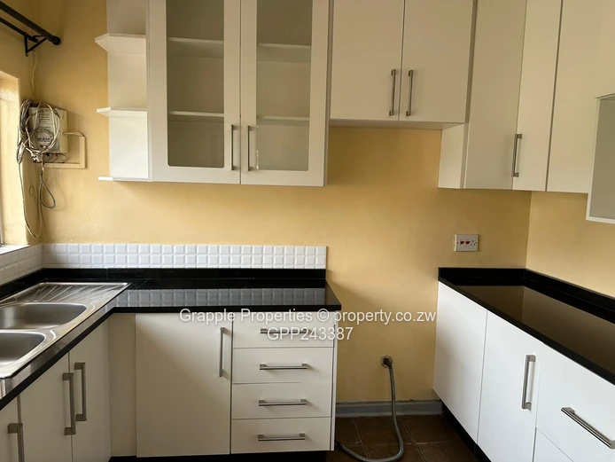 Emerald Hill Full house available for letting  (Sole Mandate)