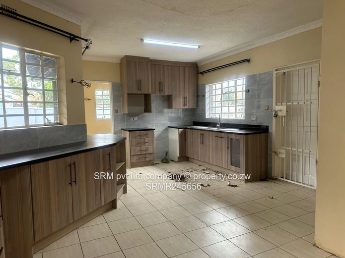 Recently renovated home to let in Monavale