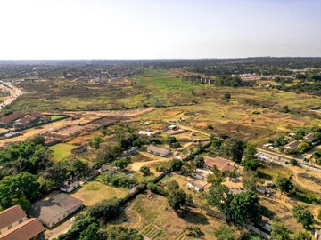 Commercial & Industrial Land