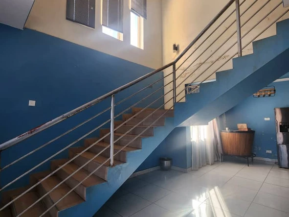 7 Bedroom House