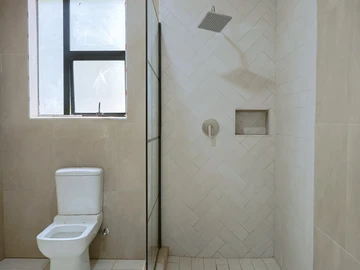 3 Bedroom Flat & Apartment