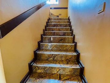 3 Bedroom Flat & Apartment