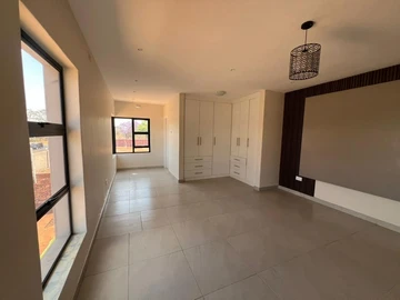 18 Unit Townhouse Complex