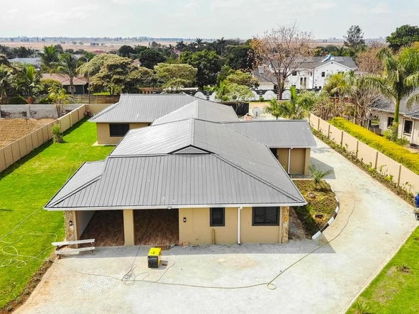 6 Bedroom House