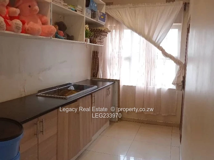 Fully Equipped 5-Bedroom House in Arlington Estate