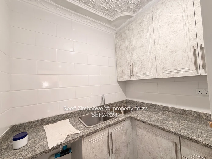 Exceptional 5-Bedroom Executive Home with Self-Contained Cottage – Old Windsor