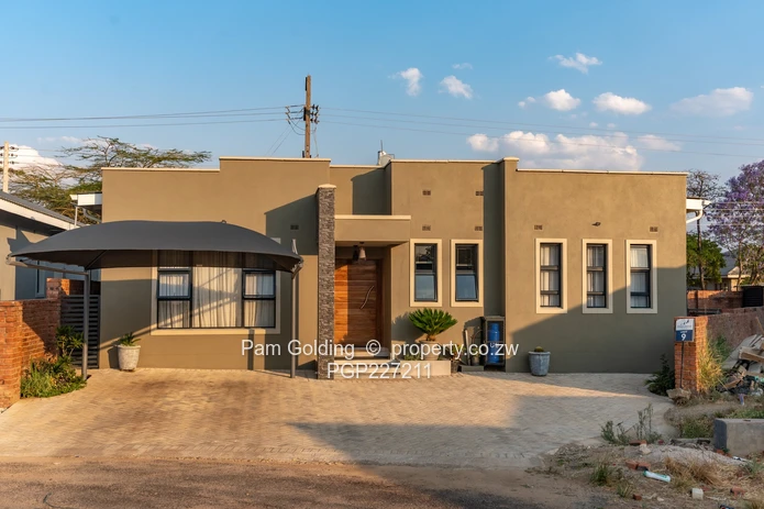 Newly Built Cluster In Exclusive Gated Community