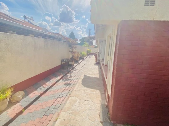 4 Bedroom House