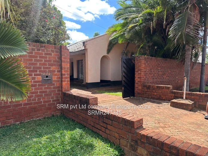 4 bedroomed home to let in New Marlborough 