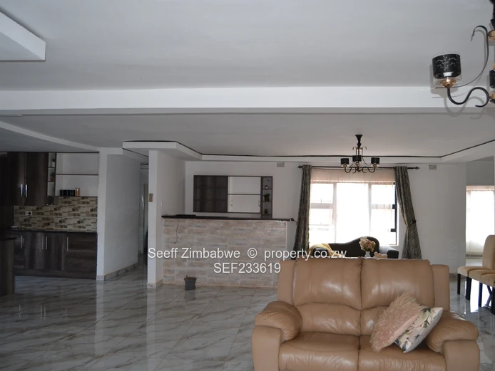 Stunning 5-Bedroomed House In Mtpleasant Heights