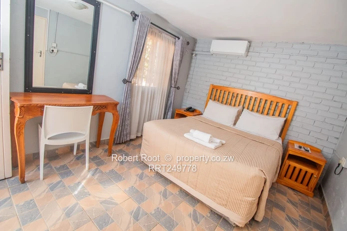 Exceptional fully furnished BNB in Hillside
