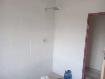 3 Bedroom Flat & Apartment