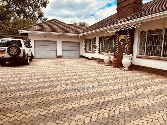 Well-Located Spacious Home Suitable for Office or as a spacious family home  (Sole Mandate)