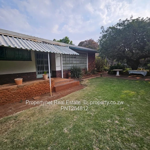 The Good Old Alex Park – Classic Family Home