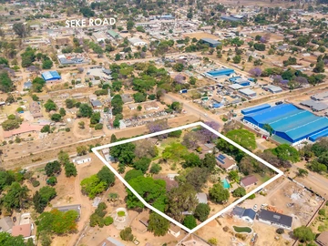12 Bedroom House