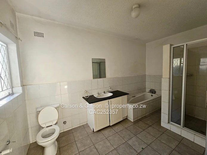 3 beds townhouse for rent