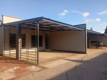 3 Bedroom Garden Flat