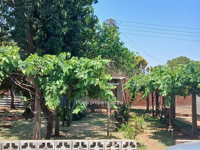 Strategically Located Eastlea Home | S. Machel