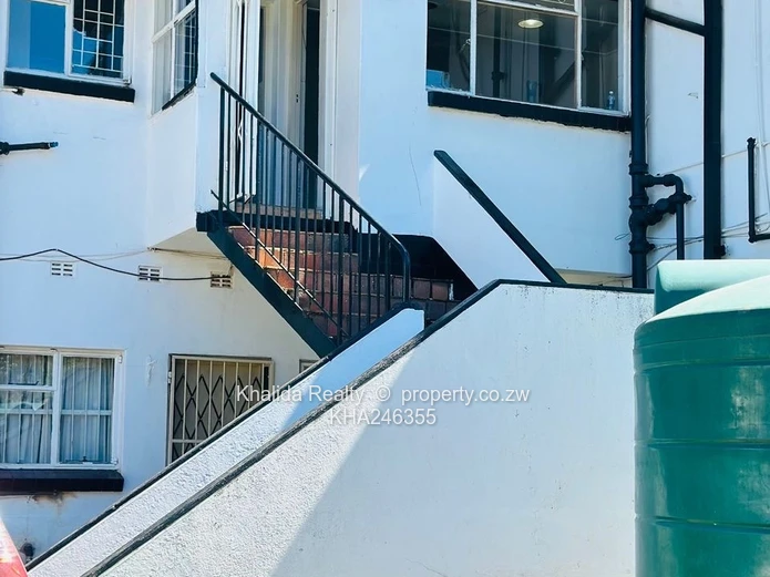 Avondale Flat for rent