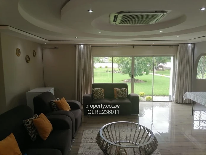 Fully Furnished Highland Haven To Let 