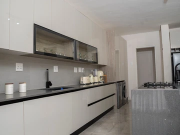 6 Unit Townhouse Complex